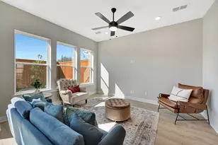 16043 Hayes Pk Dr, Houston, TX 77079 - Photo 17