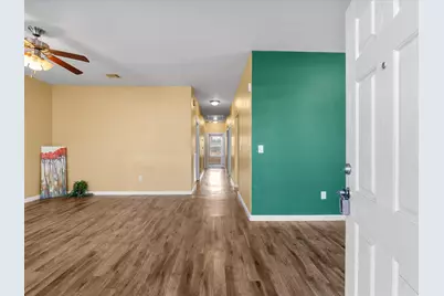 2105 Howell Avenue, La Marque, TX 77568 - Photo 3