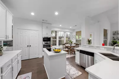 55 Terraglen Dr, The Woodlands, TX 77382 - Photo 7
