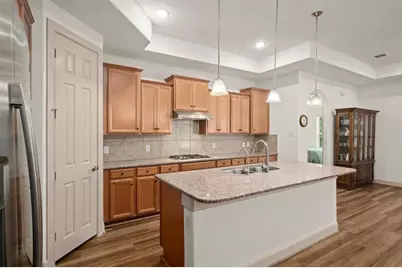 12117 Creekside Villas Court, Conroe, TX 77304 - Photo 7