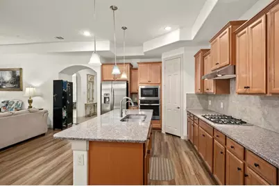 12117 Creekside Villas Court, Conroe, TX 77304 - Photo 9