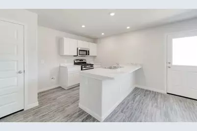 1004 Greenspointe Avenue, La Grange, TX 78945 - Photo 7