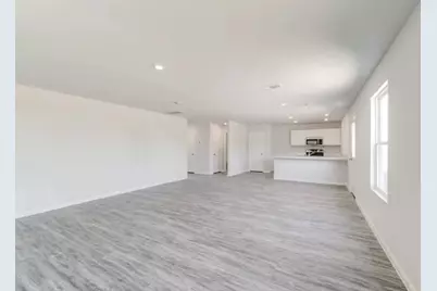 1004 Greenspointe Avenue, La Grange, TX 78945 - Photo 9