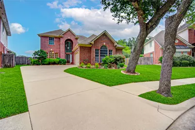 15318 Amesbury Lane, Sugar Land, TX 77478 - Photo 3