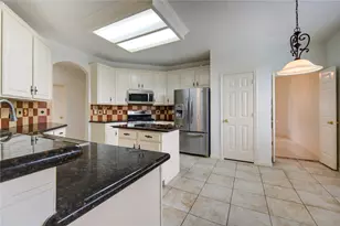 15318 Amesbury Ln, Sugar Land, TX 77478 - Photo 19