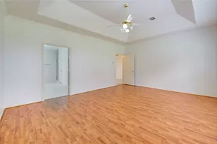 15318 Amesbury Ln, Sugar Land, TX 77478 - Photo 27