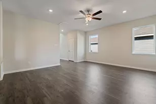 15802 Berry Hl Dr, Conroe, TX 77303 - Photo 3