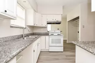 5049 Jefferson St, Houston, TX 77023 - Photo 15