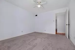 700 Thicket Ln, Houston, TX 77079 - Photo 17