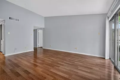 700 Thicket Lane #304, Houston, TX 77079 - Photo 9