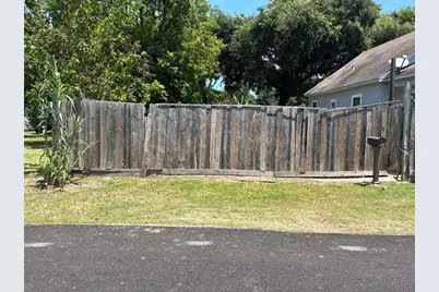 3219 Evella Street, Houston, TX 77026 - Photo 1