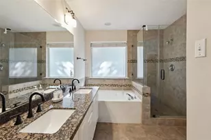 10 Eastwood Pl, The Woodlands, TX 77382 - Photo 11