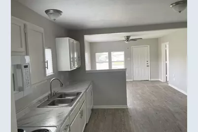 809 19th Street, Hempstead, TX 77445 - Photo 9