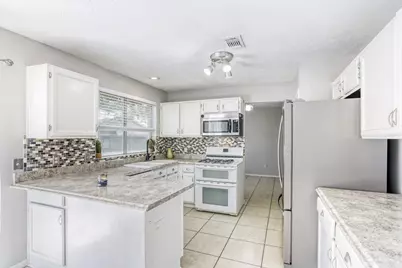 10603 Prospect Hill Drive, Houston, TX 77064 - Photo 7