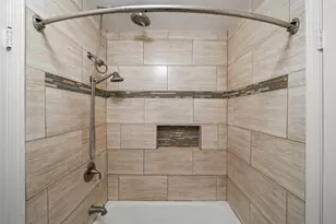 2010 Monterrey St, Kemah, TX 77565 - Photo 11