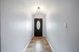 2010 Monterrey St, Kemah, TX 77565 - Photo 5