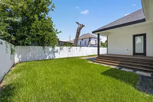 409 Winnie St, Houston, TX 77009 - Photo 37