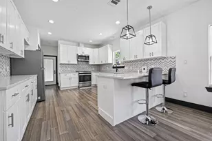 409 Winnie St, Houston, TX 77009 - Photo 9
