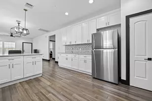 409 Winnie St, Houston, TX 77009 - Photo 13