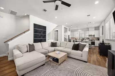 2718 Grand Fountains Drive #G, Houston, TX 77054 - Photo 15