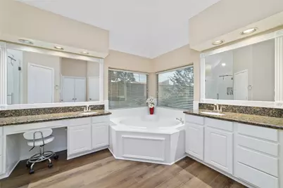 9835 Bestin Lane, Houston, TX 77065 - Photo 15