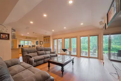 219 Huckleberry Drive, Lake Jackson, TX 77566 - Photo 7