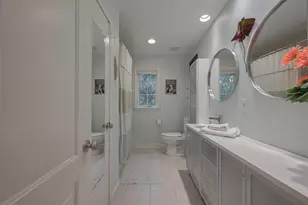 219 Huckleberry Dr, Lake Jackson, TX 77566 - Photo 17