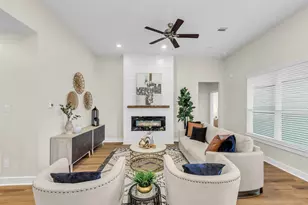 12341 N Chestnut Hls Dr, Conroe, TX 77303 - Photo 17