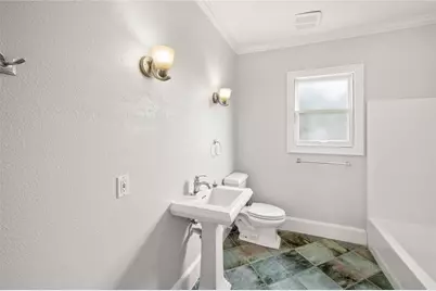 334 E 24th Street, Houston, TX 77008 - Photo 15