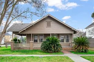 334 E 24th St, Houston, TX 77008 - Photo 1