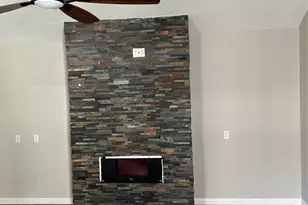 11719 Pender Ln, Houston, TX 77477 - Photo 9