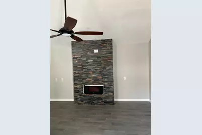 11719 Pender Lane, Houston, TX 77477 - Photo 9