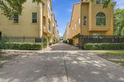 1602 Colorado Street Unit A, Houston, TX 77007 - Photo 3