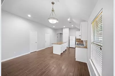 22543 Sweetglen Court, Spring, TX 77373 - Photo 11