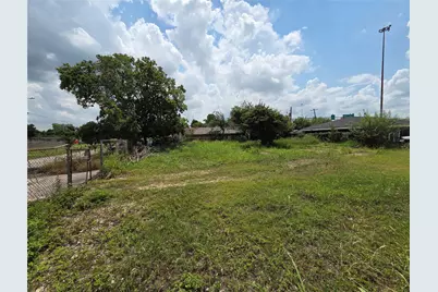 5514 Jensen Drive, Houston, TX 77026 - Photo 1