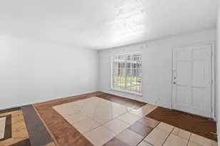6305 Westward St, Houston, TX 77081 - Photo 19