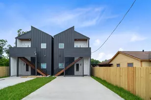 9725 Kerr St, Houston, TX 77029 - Photo 35