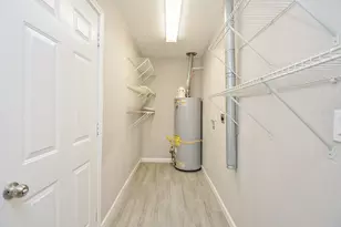 8162 Homewood Ln, Houston, TX 77028 - Photo 15