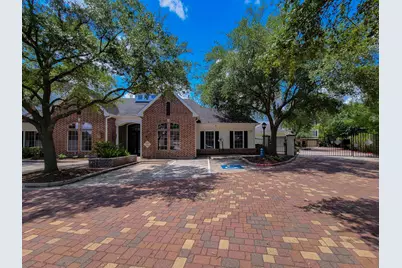 9200 Westheimer Road #305, Houston, TX 77063 - Photo 31