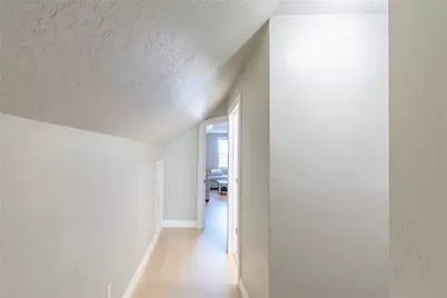 9619 Highmeadow Drive, Houston, TX 77063 - Photo 23