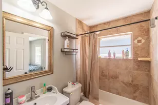 9619 Highmeadow Dr, Houston, TX 77063 - Photo 17