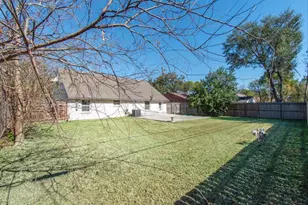 9619 Highmeadow Dr, Houston, TX 77063 - Photo 27