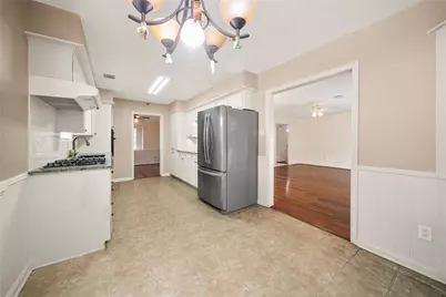 12502 Queensbury Lane, Houston, TX 77024 - Photo 9