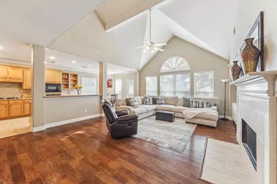 3608 Mahejan Drive, Pearland, TX 77584 - Photo 9