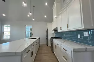 1024 62nd St, Galveston, TX 77551 - Photo 5