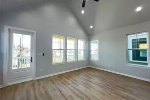 1024 62nd St, Galveston, TX 77551 - Photo 5