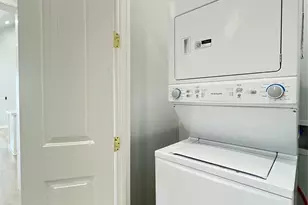 1024 62nd St, Galveston, TX 77551 - Photo 9