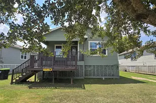 718 E Columbus Dr, Wharton, TX 77488 - Photo 13