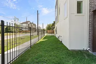 2905 Nagle St, Houston, TX 77004 - Photo 39