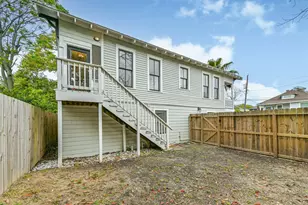 1715 30th St, Galveston, TX 77550 - Photo 37